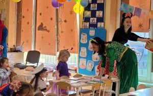 karnawał postaci z bajek i wsparcie edukacji Ruela 2025 (9)