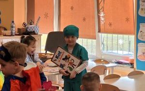 karnawał postaci z bajek i wsparcie edukacji Ruela 2025 (2)
